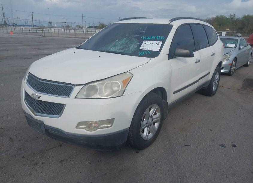 Photo 2 of 2011 Chevrolet Traverse LS (VIN 1GNKVEED5BJ281218)
