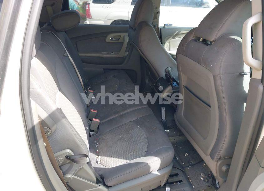 Photo 8 of 2011 Chevrolet Traverse LS (VIN 1GNKVEED9BJ280296)