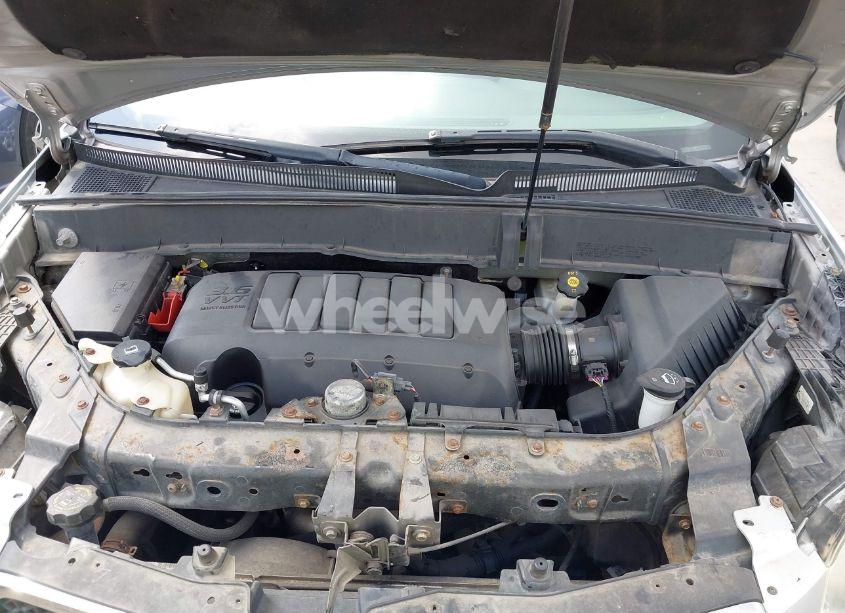 Photo 10 of 2011 Chevrolet Traverse LS (VIN 1GNKVEEDXBJ230345)