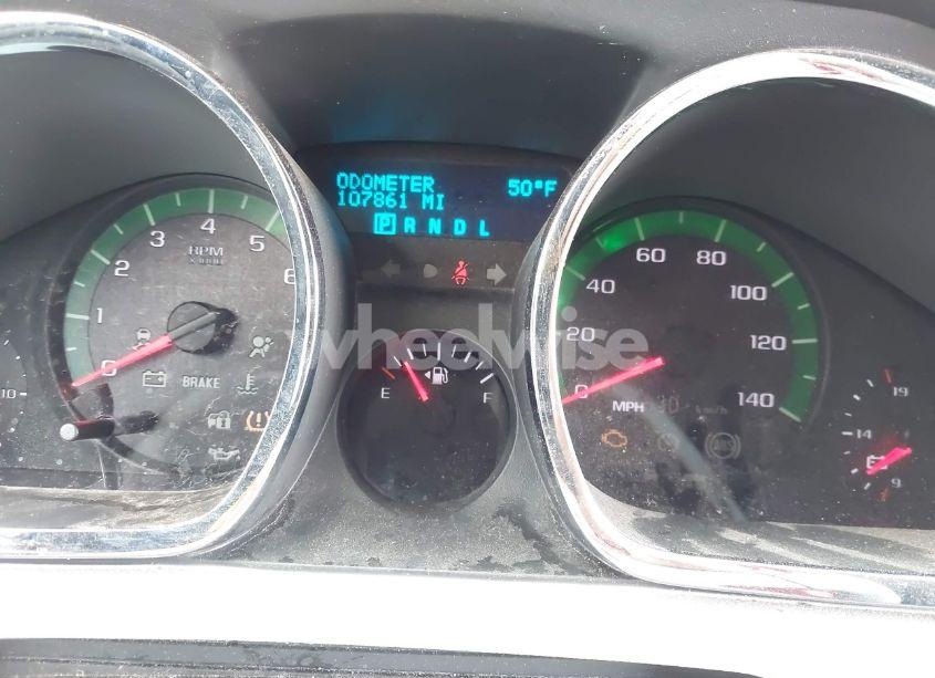 Photo 7 of 2011 Chevrolet Traverse LS (VIN 1GNKVEEDXBJ230345)