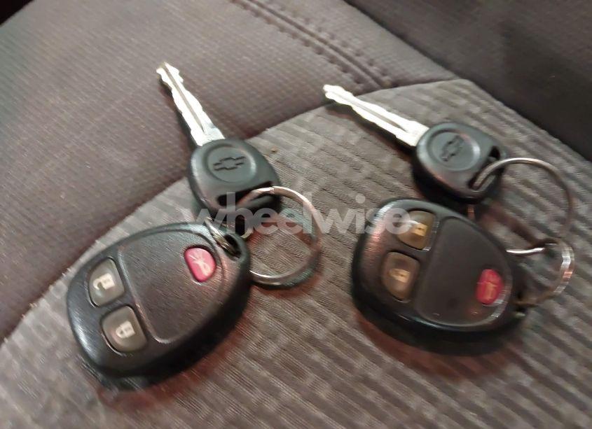 Photo 11 of 2011 Chevrolet Traverse LS (VIN 1GNKVEEDXBJ258338)