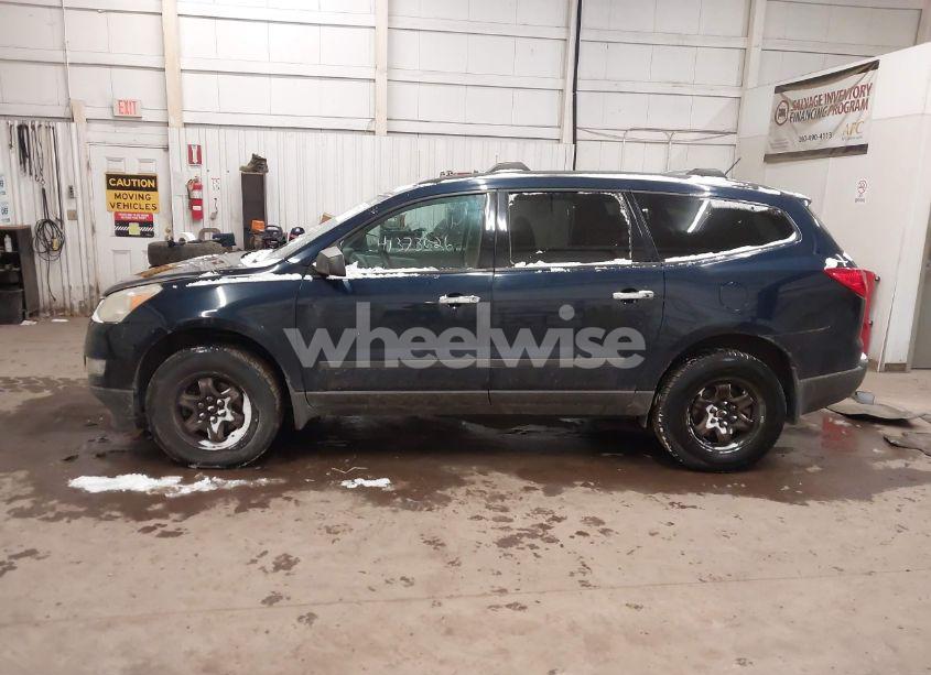 Photo 15 of 2011 Chevrolet Traverse LS (VIN 1GNKVEEDXBJ258338)