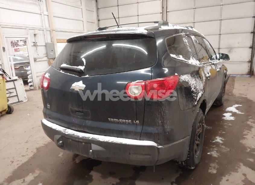 Photo 4 of 2011 Chevrolet Traverse LS (VIN 1GNKVEEDXBJ258338)