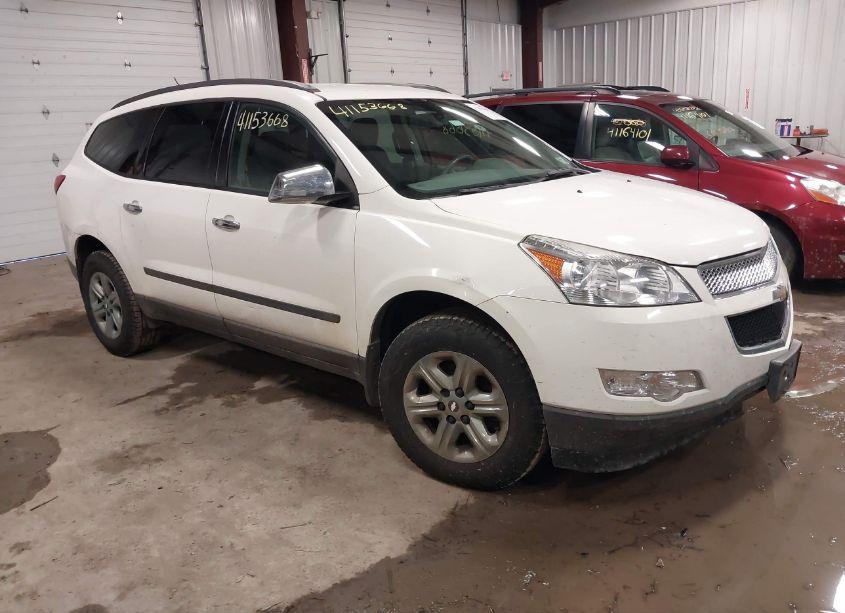 2011 Chevrolet Traverse LS (VIN 1GNKVFED0BJ341878) main photo