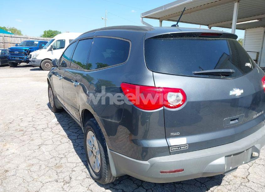 Photo 3 of 2012 Chevrolet Traverse LS (VIN 1GNKVFED0CJ343941)