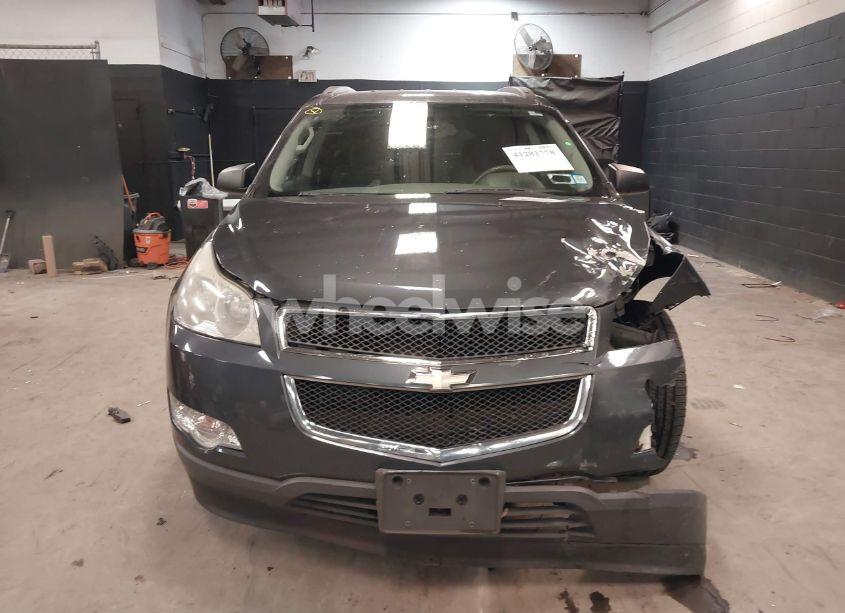 Photo 12 of 2011 Chevrolet Traverse LS (VIN 1GNKVFED1BJ193479)