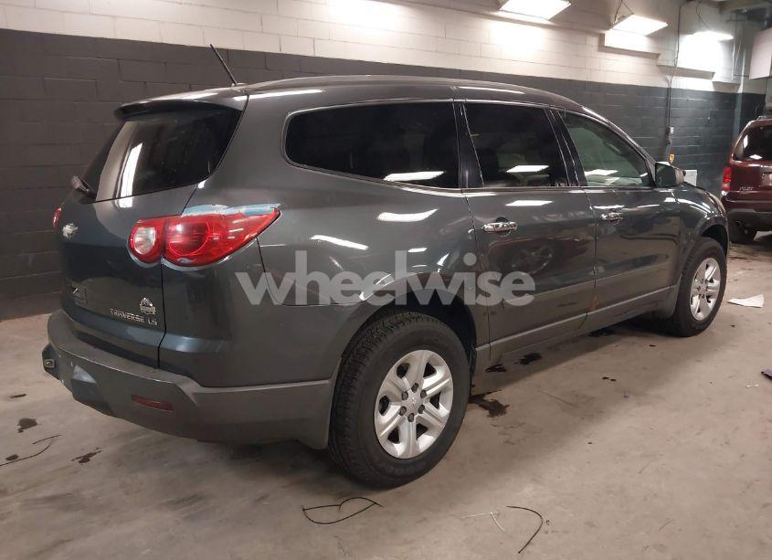Photo 4 of 2011 Chevrolet Traverse LS (VIN 1GNKVFED1BJ193479)