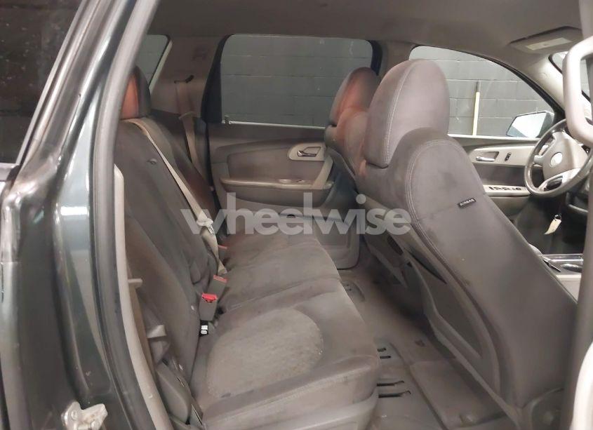 Photo 8 of 2011 Chevrolet Traverse LS (VIN 1GNKVFED1BJ193479)