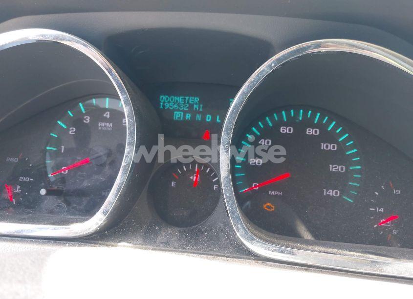 Photo 7 of 2011 Chevrolet Traverse LS (VIN 1GNKVFED2BJ379998)