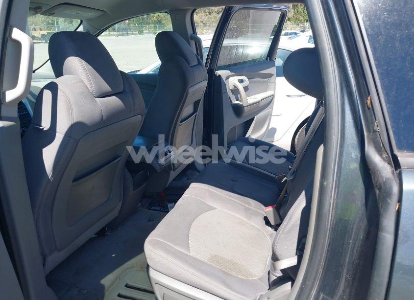 Photo 8 of 2011 Chevrolet Traverse LS (VIN 1GNKVFED2BJ379998)