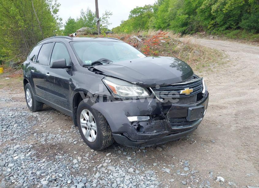 2015 Chevrolet Traverse LS (VIN 1GNKVFED2FJ133054) main photo