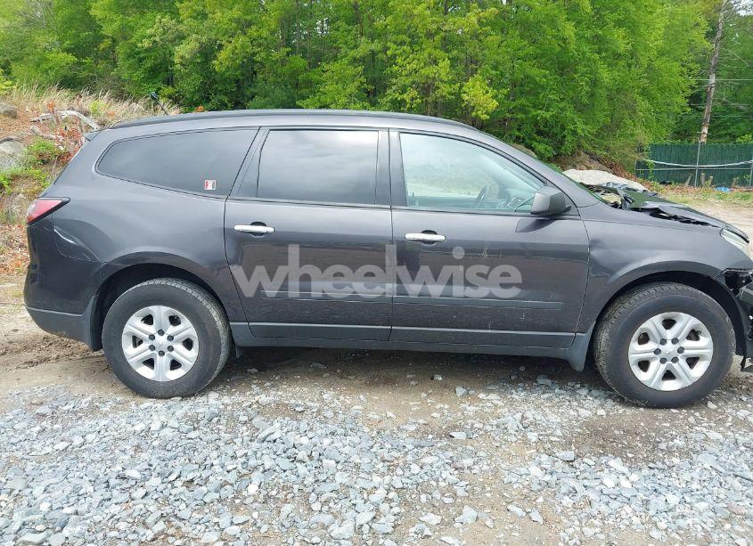 Photo 13 of 2015 Chevrolet Traverse LS (VIN 1GNKVFED2FJ133054)