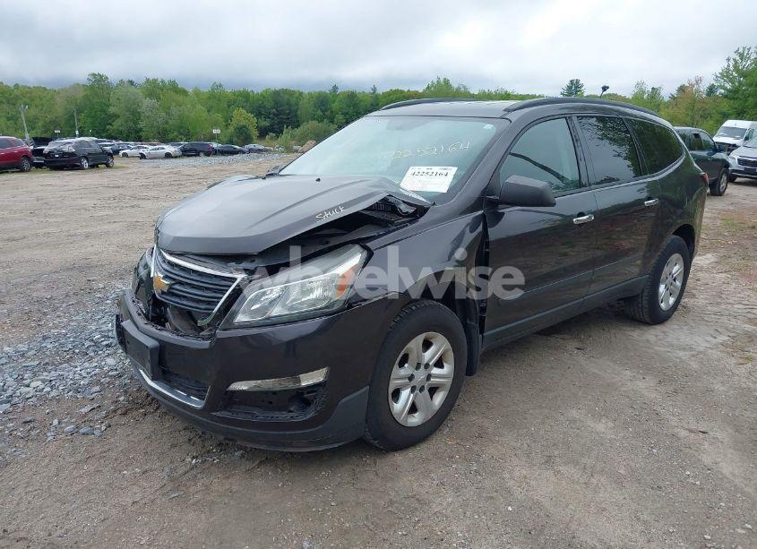 Photo 2 of 2015 Chevrolet Traverse LS (VIN 1GNKVFED2FJ133054)