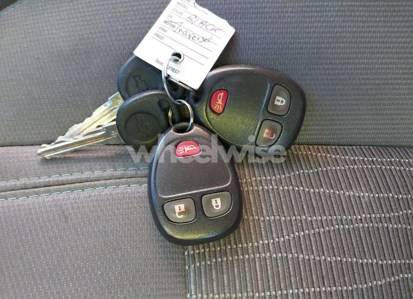 Photo 11 of 2016 Chevrolet Traverse LS (VIN 1GNKVFED2GJ235438)