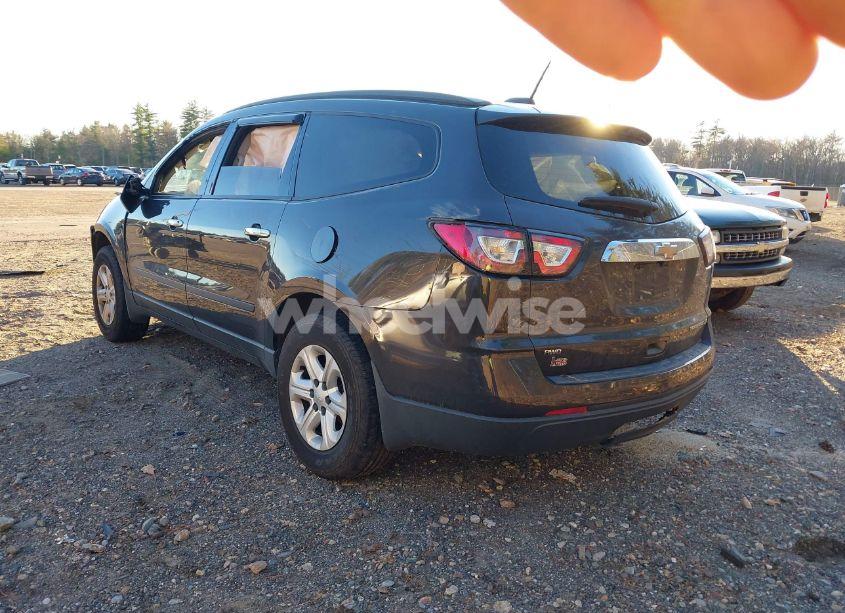 Photo 3 of 2016 Chevrolet Traverse LS (VIN 1GNKVFED2GJ235438)