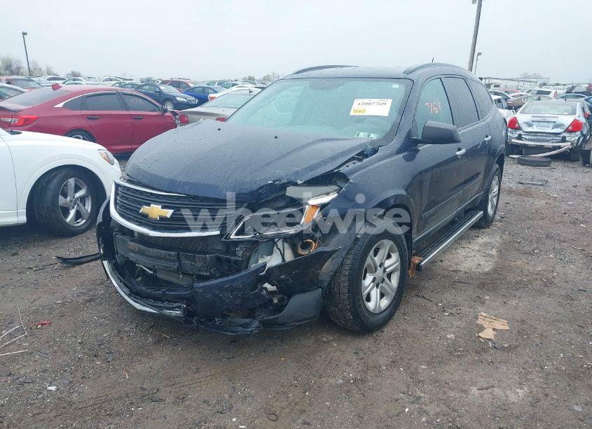 Photo 2 of 2017 Chevrolet Traverse LS (VIN 1GNKVFED2HJ256047)
