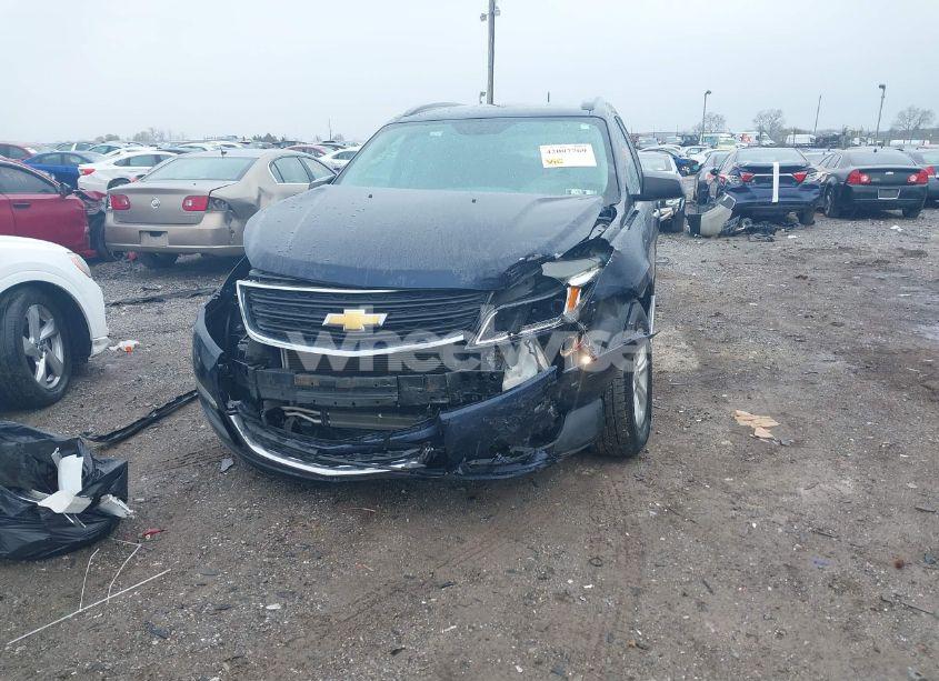 Photo 6 of 2017 Chevrolet Traverse LS (VIN 1GNKVFED2HJ256047)