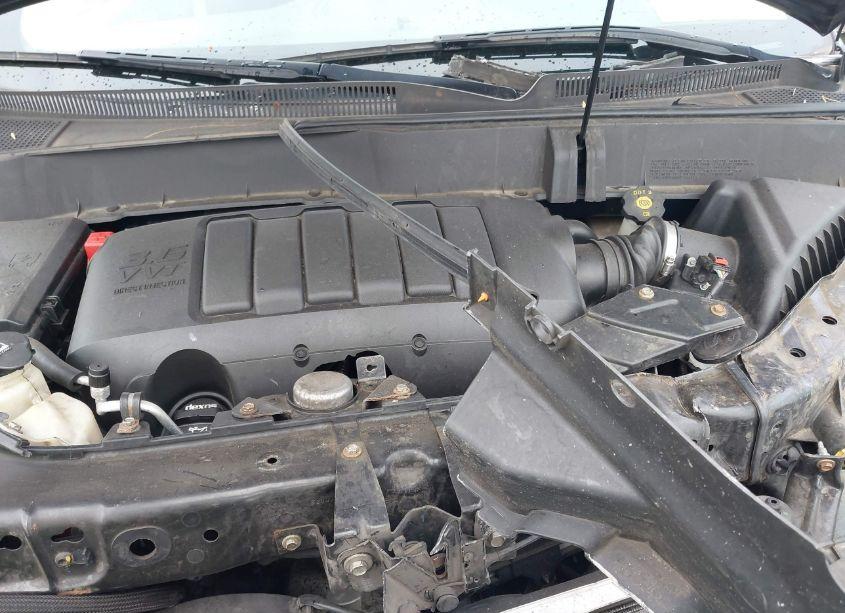 Photo 10 of 2017 Chevrolet Traverse LS (VIN 1GNKVFED2HJ280123)