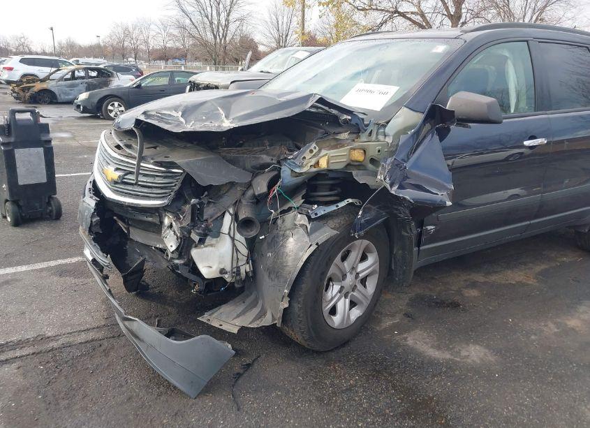 Photo 6 of 2017 Chevrolet Traverse LS (VIN 1GNKVFED2HJ280123)