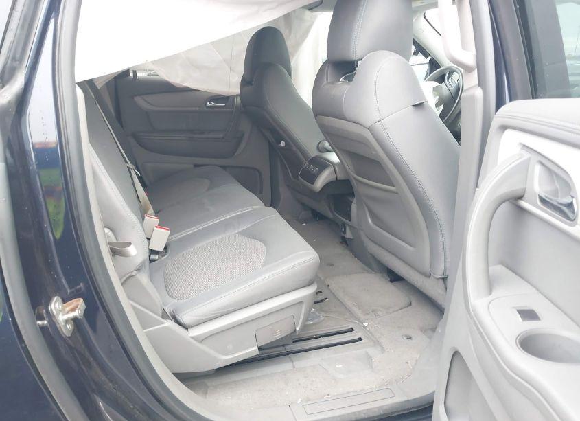 Photo 8 of 2017 Chevrolet Traverse LS (VIN 1GNKVFED2HJ280123)