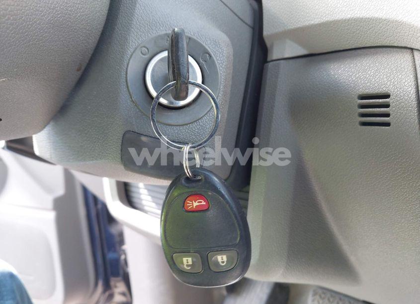 Photo 11 of 2011 Chevrolet Traverse LS (VIN 1GNKVFED3BJ323245)