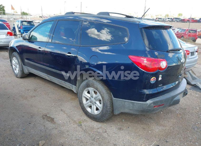 Photo 3 of 2011 Chevrolet Traverse LS (VIN 1GNKVFED3BJ323245)