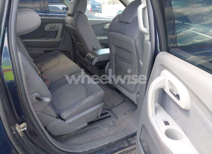 Photo 8 of 2011 Chevrolet Traverse LS (VIN 1GNKVFED3BJ323245)