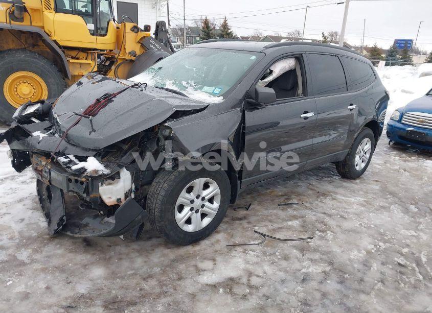 Photo 2 of 2015 Chevrolet Traverse LS (VIN 1GNKVFED3FJ258578)