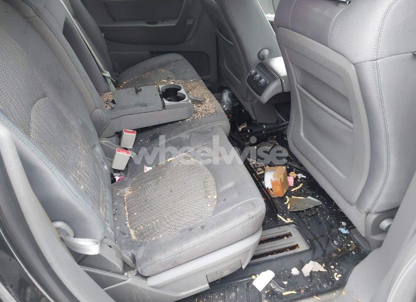 Photo 8 of 2015 Chevrolet Traverse LS (VIN 1GNKVFED3FJ258578)