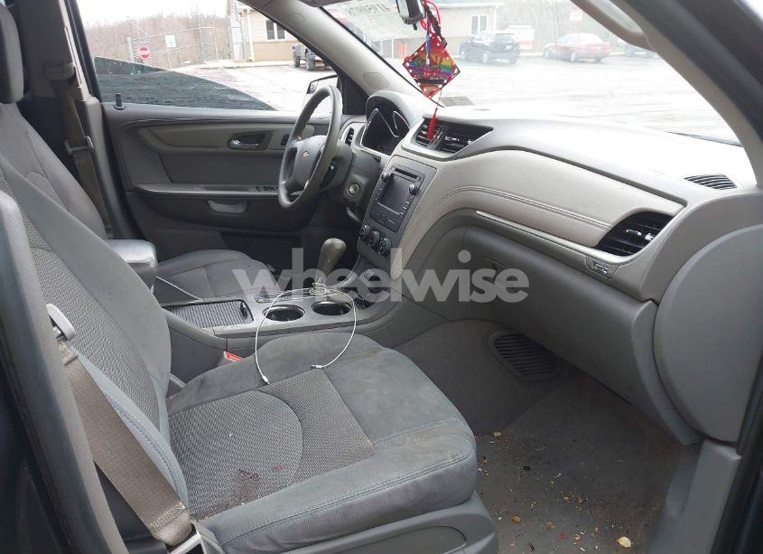 Photo 5 of 2014 Chevrolet Traverse LS (VIN 1GNKVFED4EJ113130)