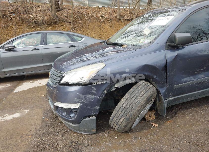 Photo 6 of 2014 Chevrolet Traverse LS (VIN 1GNKVFED4EJ113130)