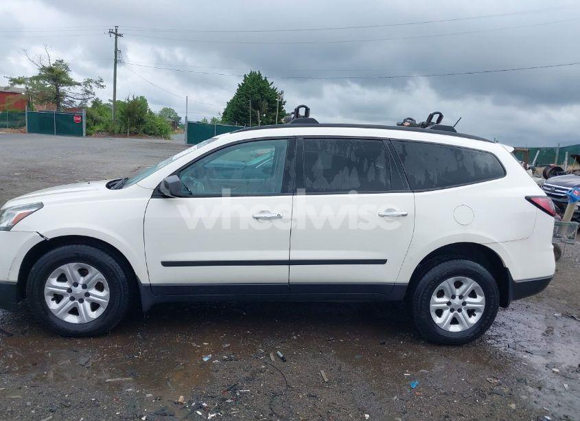 Photo 14 of 2015 Chevrolet Traverse LS (VIN 1GNKVFED4FJ197970)