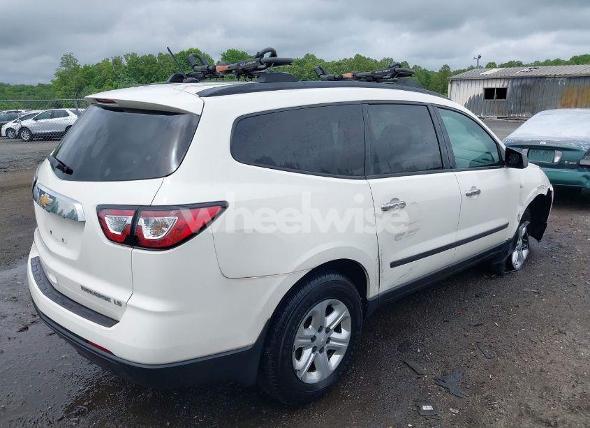 Photo 4 of 2015 Chevrolet Traverse LS (VIN 1GNKVFED4FJ197970)