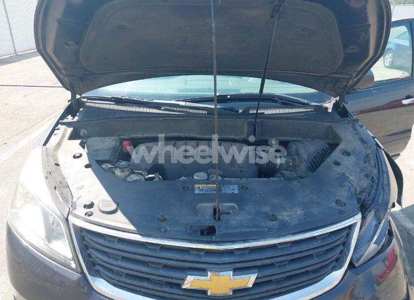 Photo 10 of 2015 Chevrolet Traverse LS (VIN 1GNKVFED4FJ309666)