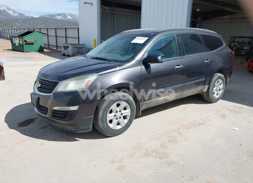 Photo 2 of 2015 Chevrolet Traverse LS (VIN 1GNKVFED4FJ323888)
