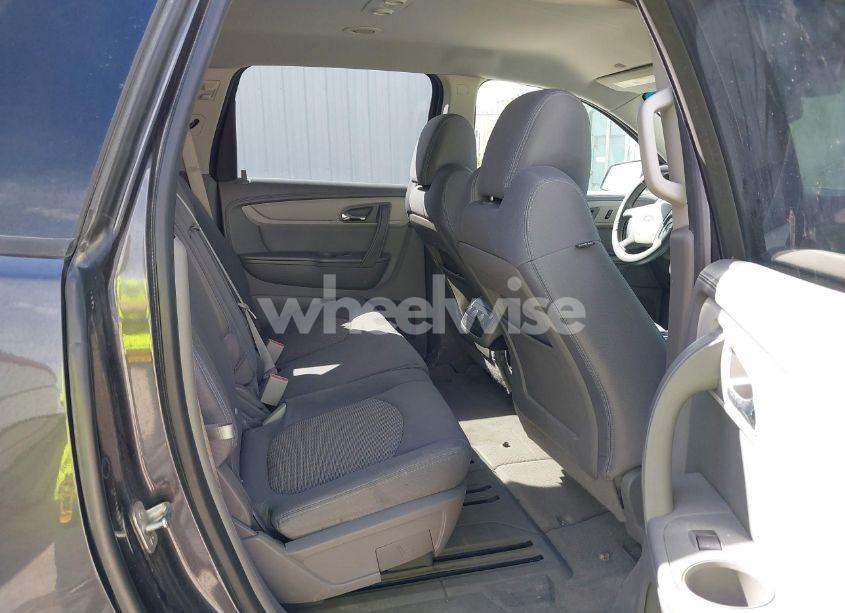 Photo 8 of 2015 Chevrolet Traverse LS (VIN 1GNKVFED4FJ323888)