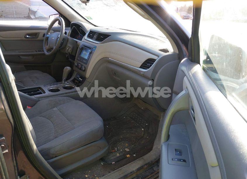 Photo 5 of 2014 Chevrolet Traverse LS (VIN 1GNKVFED5EJ374282)