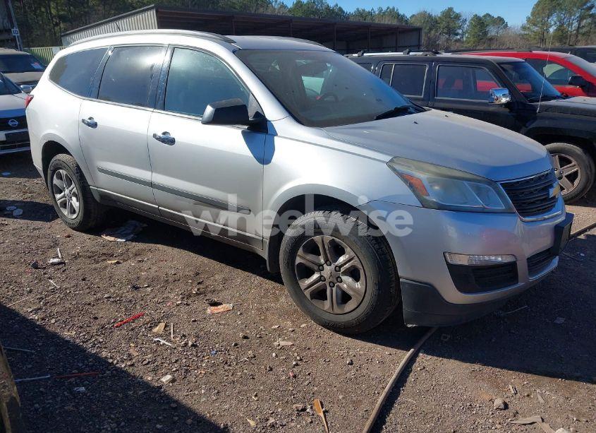 2015 Chevrolet Traverse LS (VIN 1GNKVFED5FJ287368) main photo