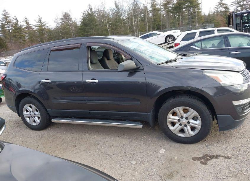 Photo 14 of 2016 Chevrolet Traverse LS (VIN 1GNKVFED6GJ301084)