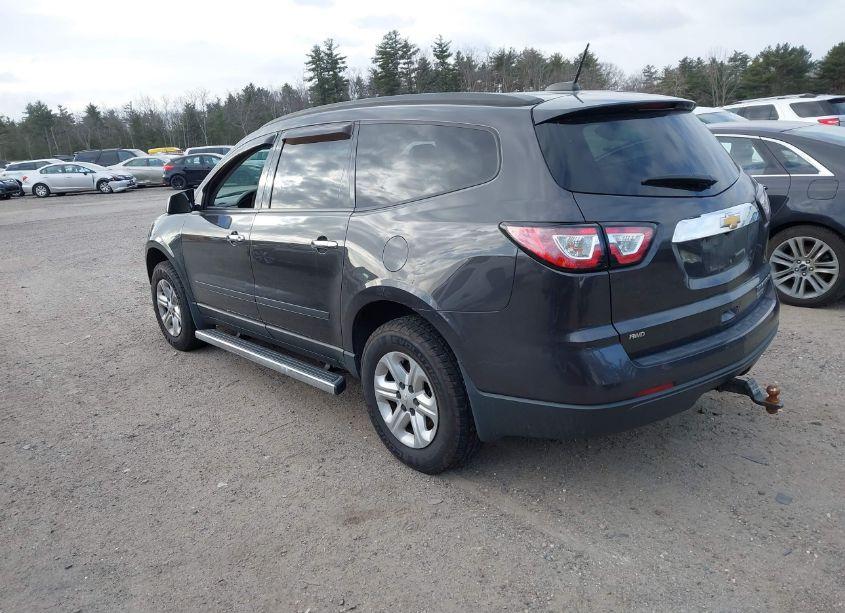 Photo 3 of 2016 Chevrolet Traverse LS (VIN 1GNKVFED6GJ301084)