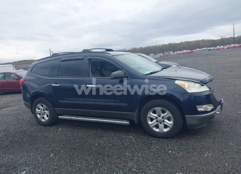 Photo 13 of 2012 Chevrolet Traverse LS (VIN 1GNKVFED7CJ172881)