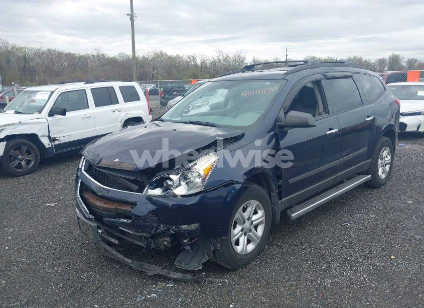 Photo 2 of 2012 Chevrolet Traverse LS (VIN 1GNKVFED7CJ172881)
