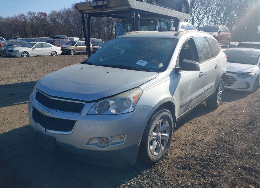 Photo 2 of 2012 Chevrolet Traverse LS (VIN 1GNKVFED7CJ389122)