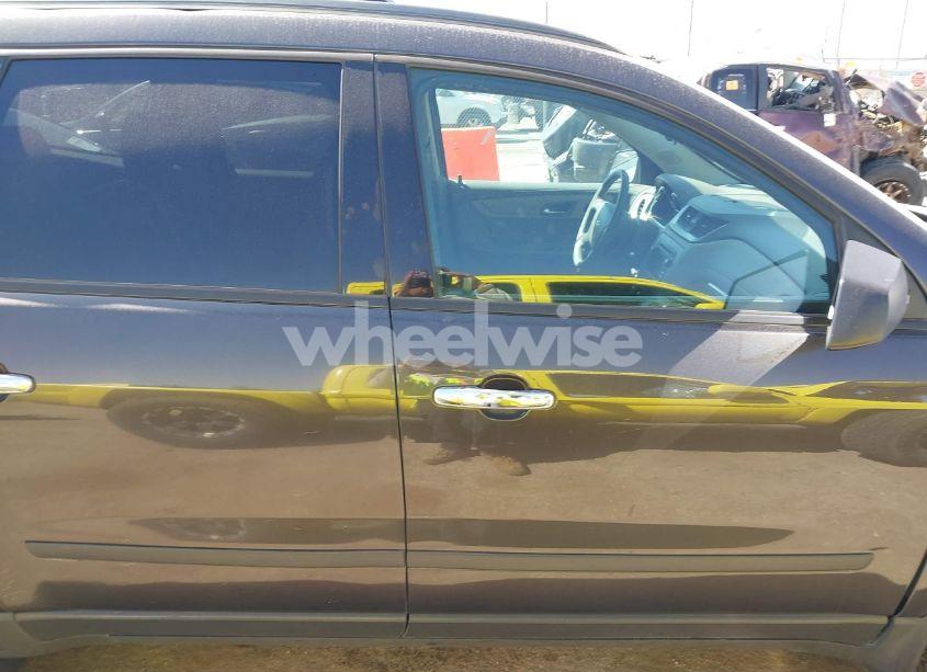 Photo 13 of 2015 Chevrolet Traverse LS (VIN 1GNKVFED7FJ203566)