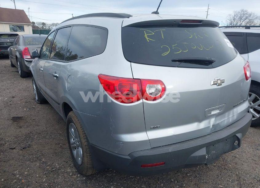 Photo 3 of 2012 Chevrolet Traverse LS (VIN 1GNKVFED8CJ386245)