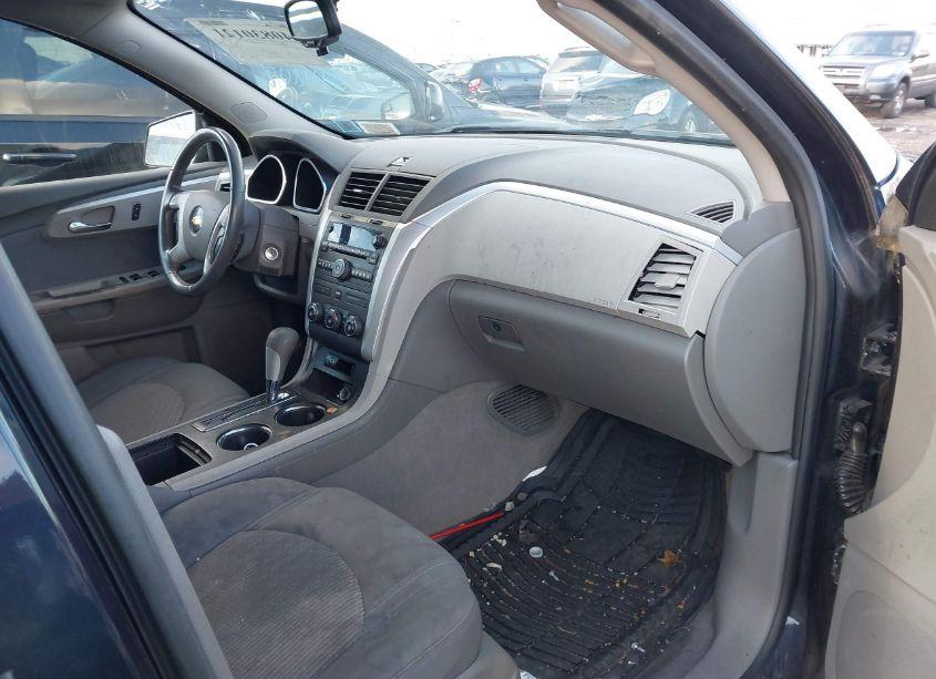 Photo 5 of 2011 Chevrolet Traverse LS (VIN 1GNKVFED9BJ193679)