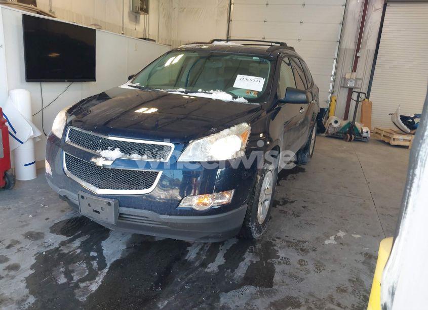 Photo 2 of 2012 Chevrolet Traverse LS (VIN 1GNKVFED9CJ177421)