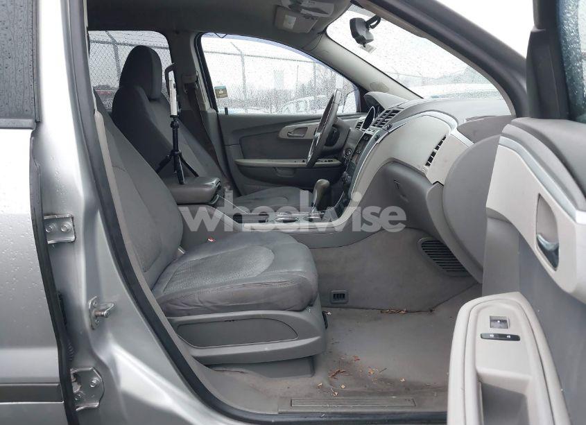 Photo 5 of 2012 Chevrolet Traverse LS (VIN 1GNKVFED9CJ341380)