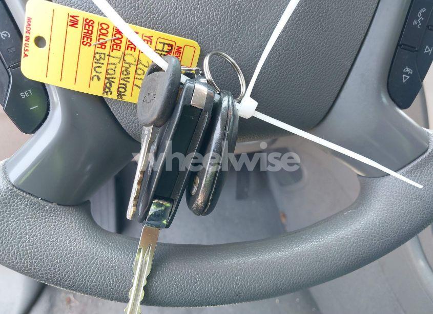 Photo 11 of 2017 Chevrolet Traverse LS (VIN 1GNKVFED9HJ114763)