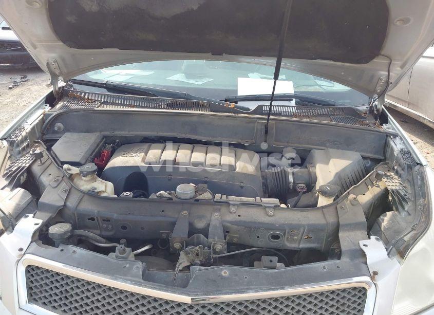 Photo 10 of 2011 Chevrolet Traverse LS (VIN 1GNKVFEDXBJ405280)